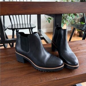 Caslon Joshua Water Resistant Bootie